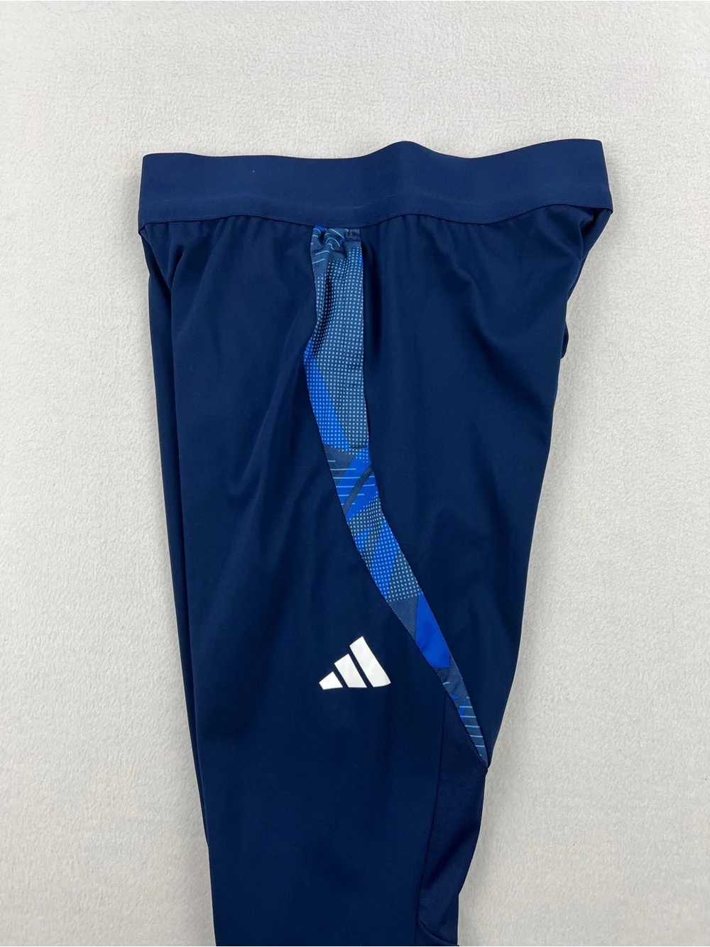 adidas lightweight performance